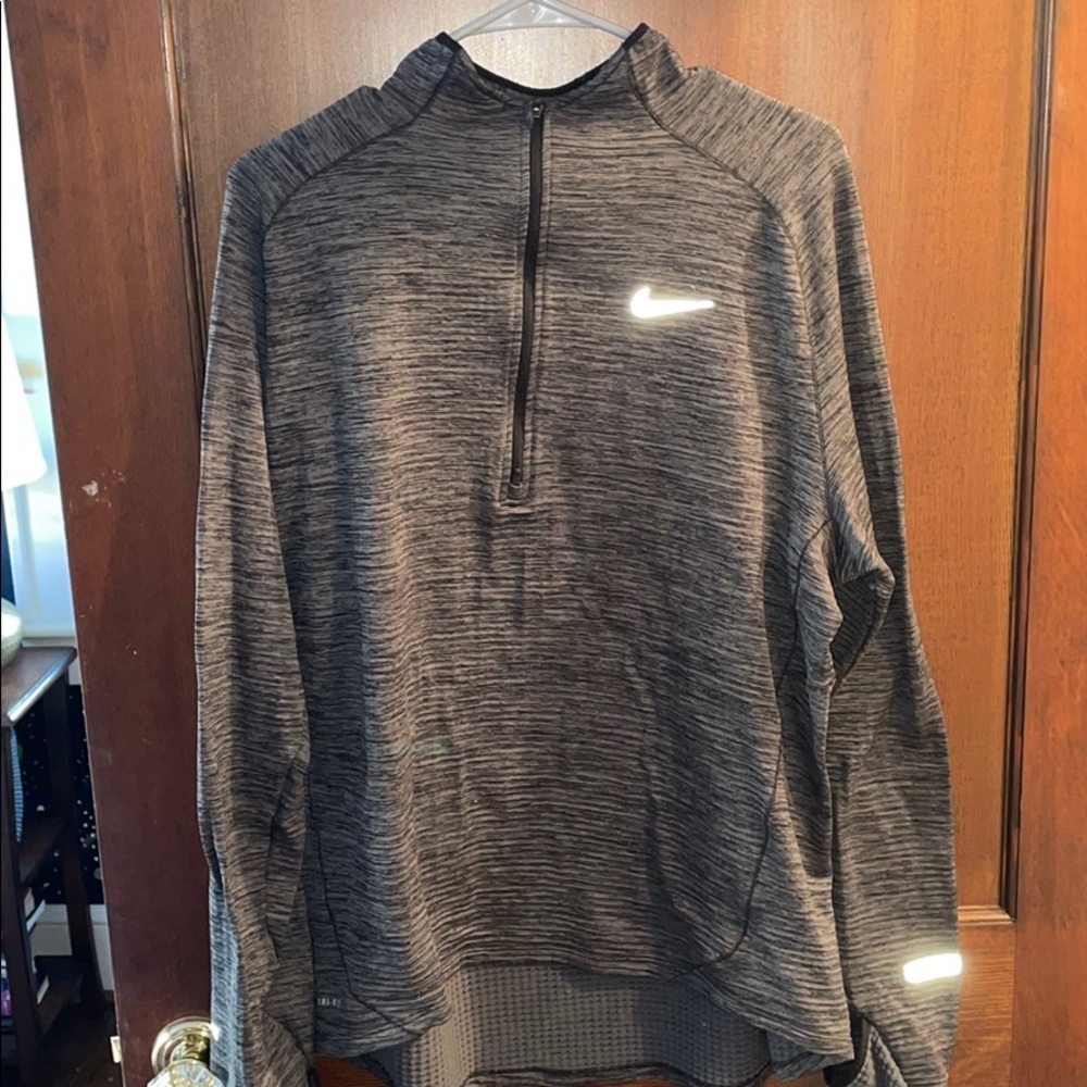 Nike Thermal under jacket